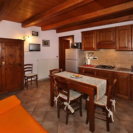 Elisa Сasa de vacaciones Oulx